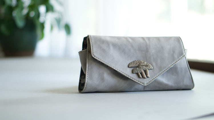 Mushroom Nettie Clutch Wallet