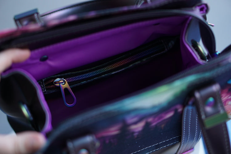 Rainbow tree line Vadon Handbag