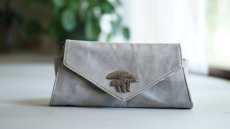 Mushroom Nettie Clutch Wallet